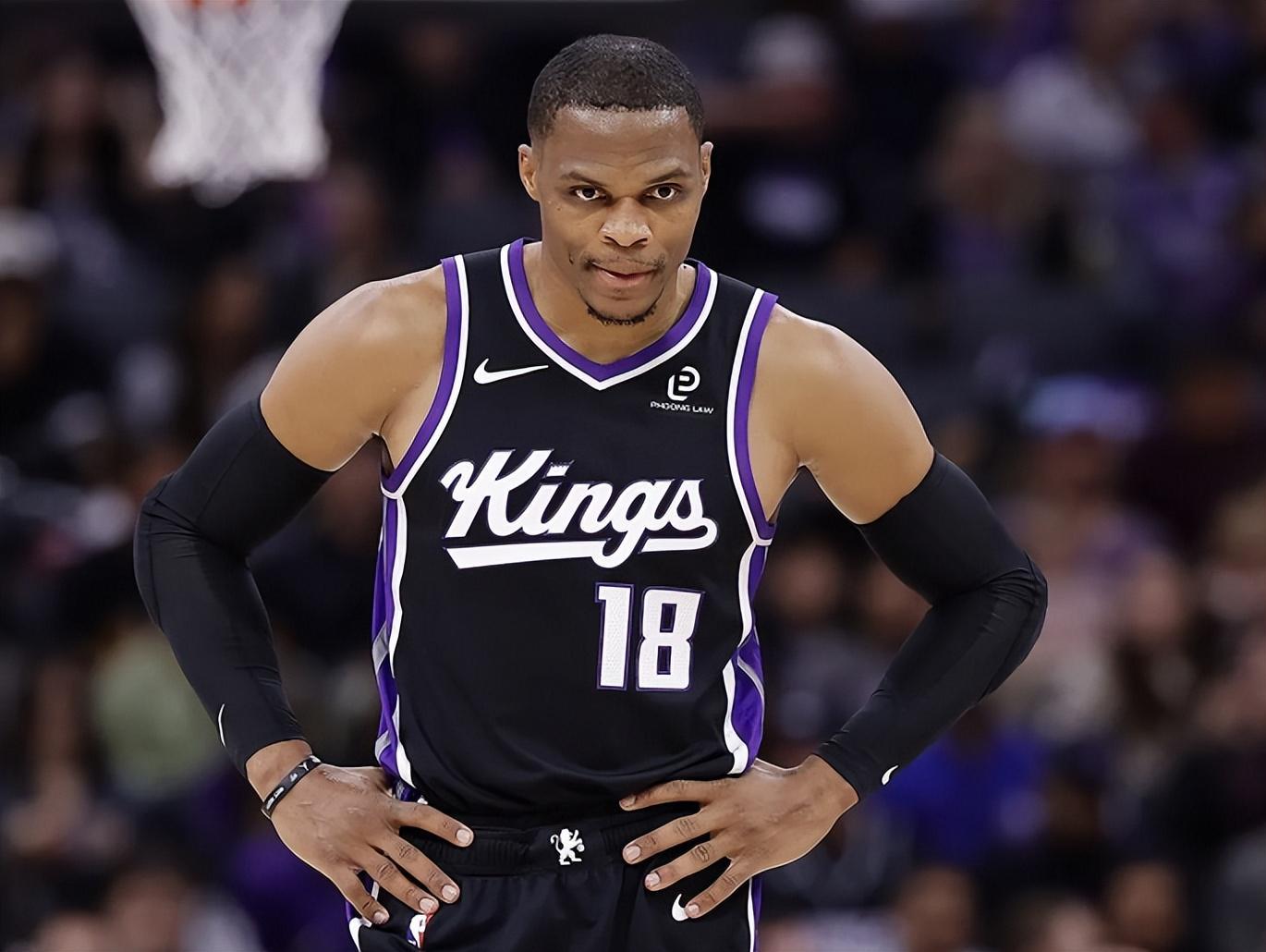 足球比赛直播免费在线观看-3分险胜火箭，12分斩杀湖人！国王背靠背喜提2连胜，威少把话挑明